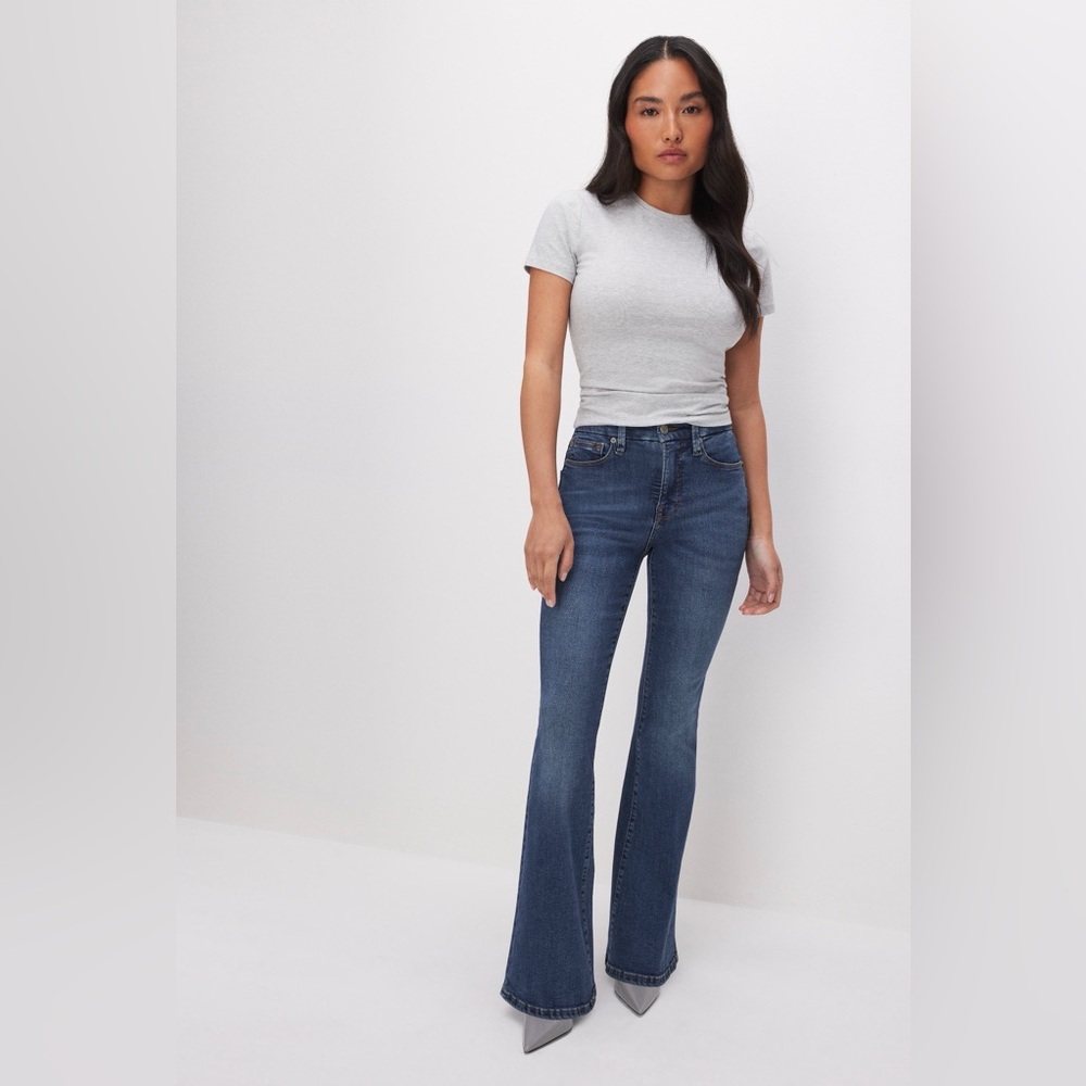 Good American Good Petite Flare Jeans – Indigo242 – Size 6 Petite